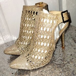 Rouge brand heels Size 7 1/2 US Color Gold/Beige